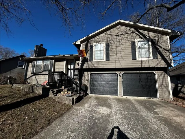 $315,000 | 15512 West 151st Terrace, Olathe, KS 66062