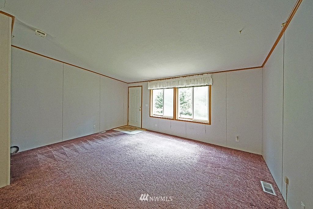 13556 Carney Lake Road Southwest Port Orchard, WA 98367 - Photo 9 of 25 Gallery Image 9