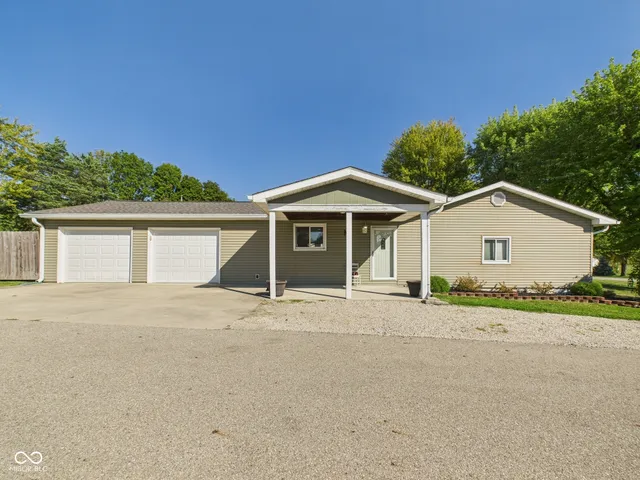 $249,900 | 407 South Walnut Street, New Castle, IN 47362