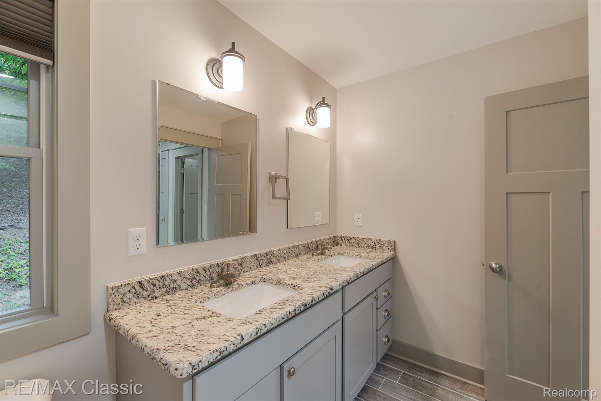 8089 Foster Road Clarkston, MI 48346 - Photo 32 of 35 Gallery Image 32