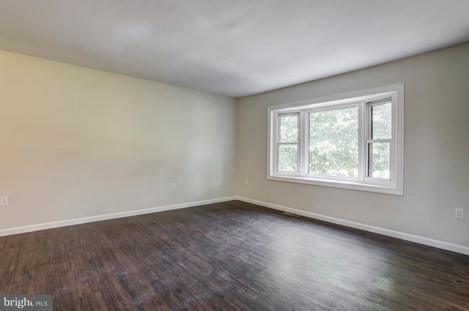 5240 Bossler Road Elizabethtown, PA 17022 - Photo 9 of 37 Gallery Image 9