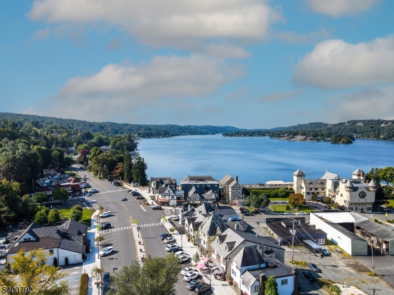 35 Seneca Trail Sparta, NJ 07871 - Photo 3 of 47