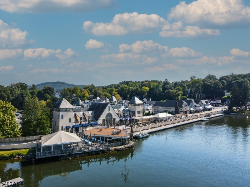 35 Seneca Trail Sparta, NJ 07871 - Photo 4 of 47