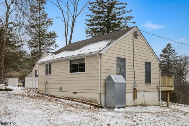 $425,000 | 35 Seneca Trail, Sparta, NJ 07871