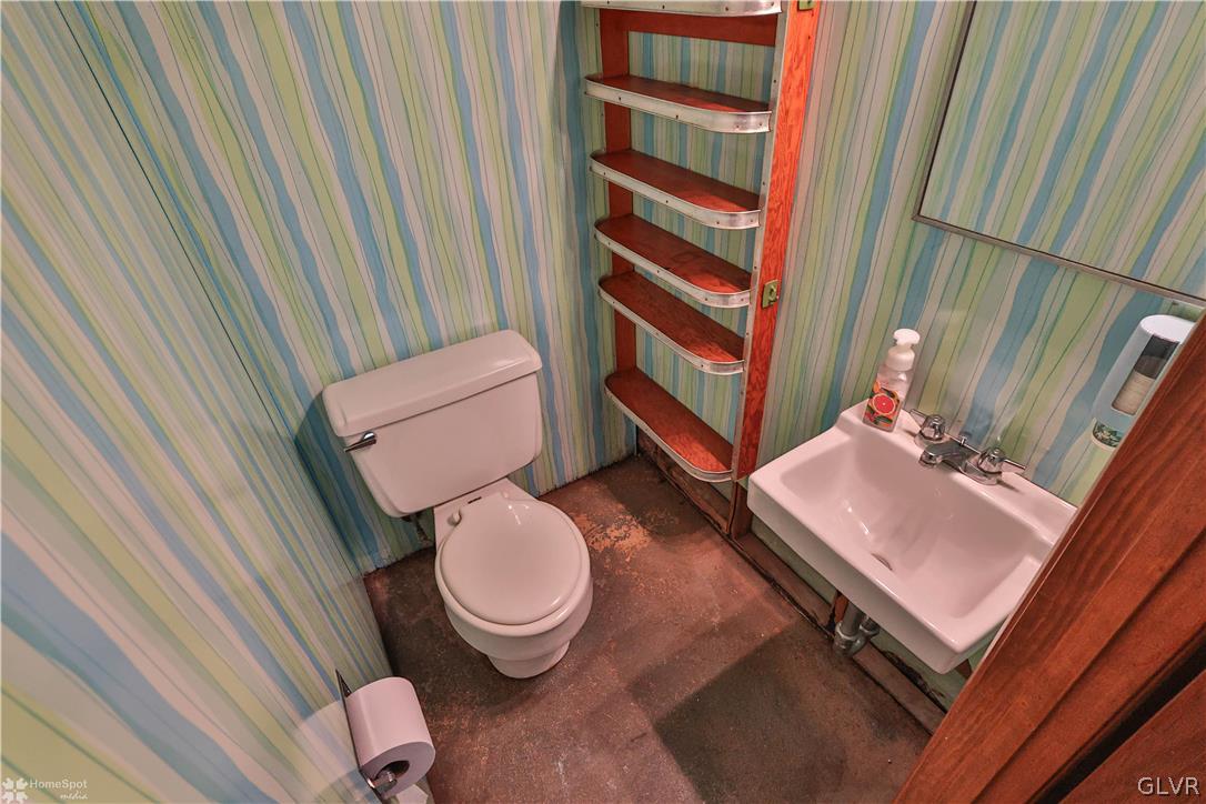 1450 Valley Road Bethlehem, PA 18018 - Photo 16 of 20 Gallery Image 16