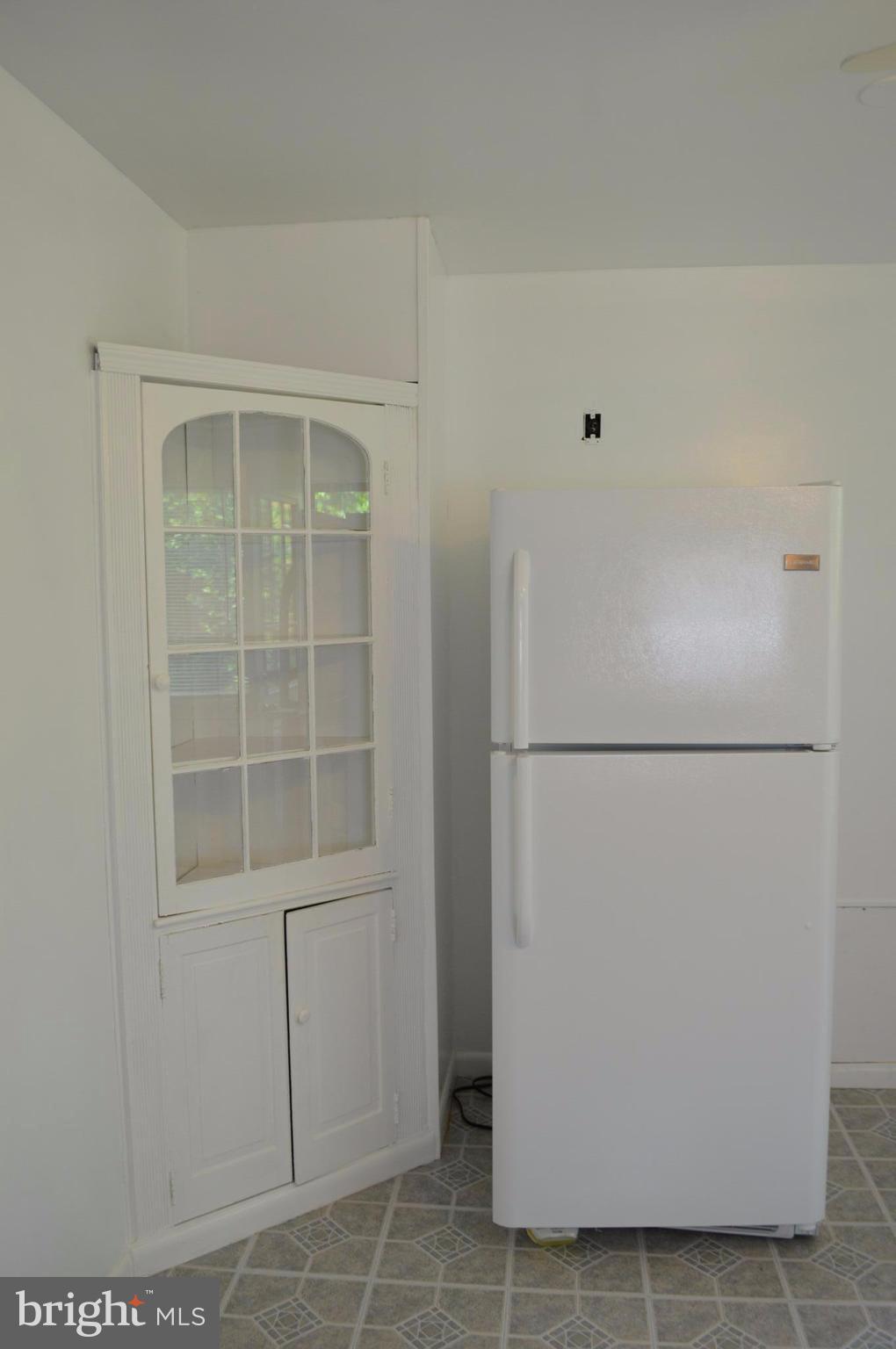 3320 Dublin Road Darlington, MD 21034 - Photo 5 of 18 built in corner cabinet