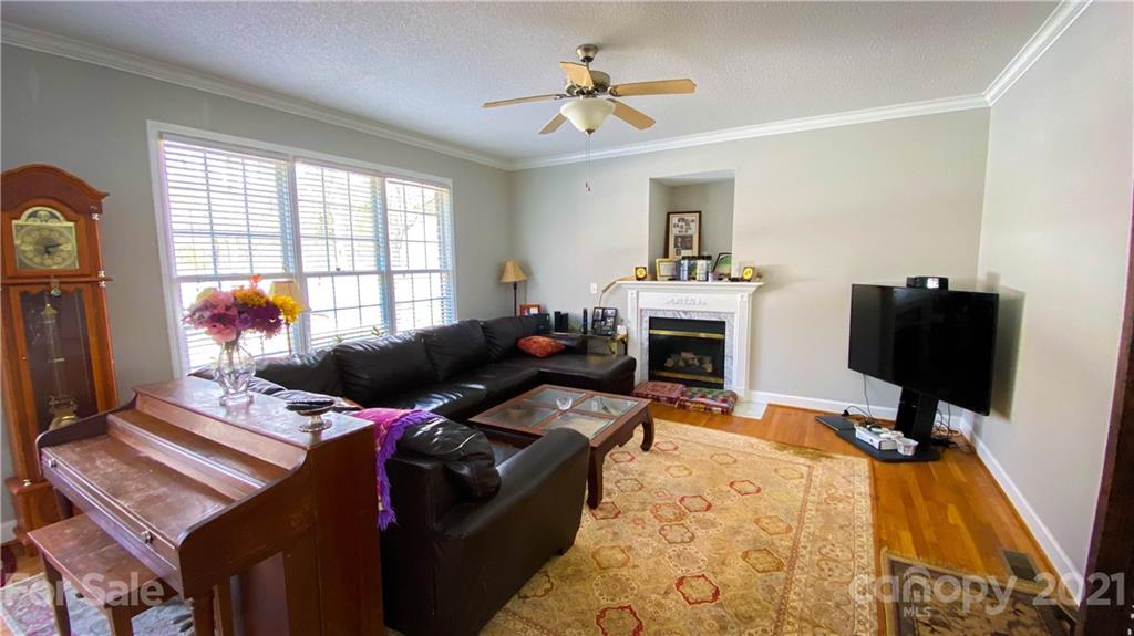 403 Beech Ridge Road Thomasville, NC 27360 - Photo 9 of 17 Gallery Image 9