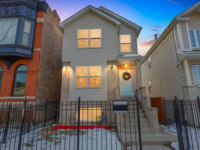 $499,900 | 2753 West Adams Street, Chicago, IL 60612