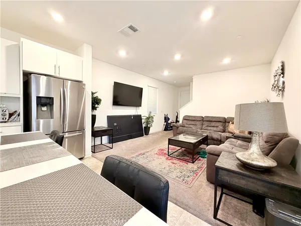 $600,000 | 16584 Poppy Seed Lane, Fontana, CA 92336