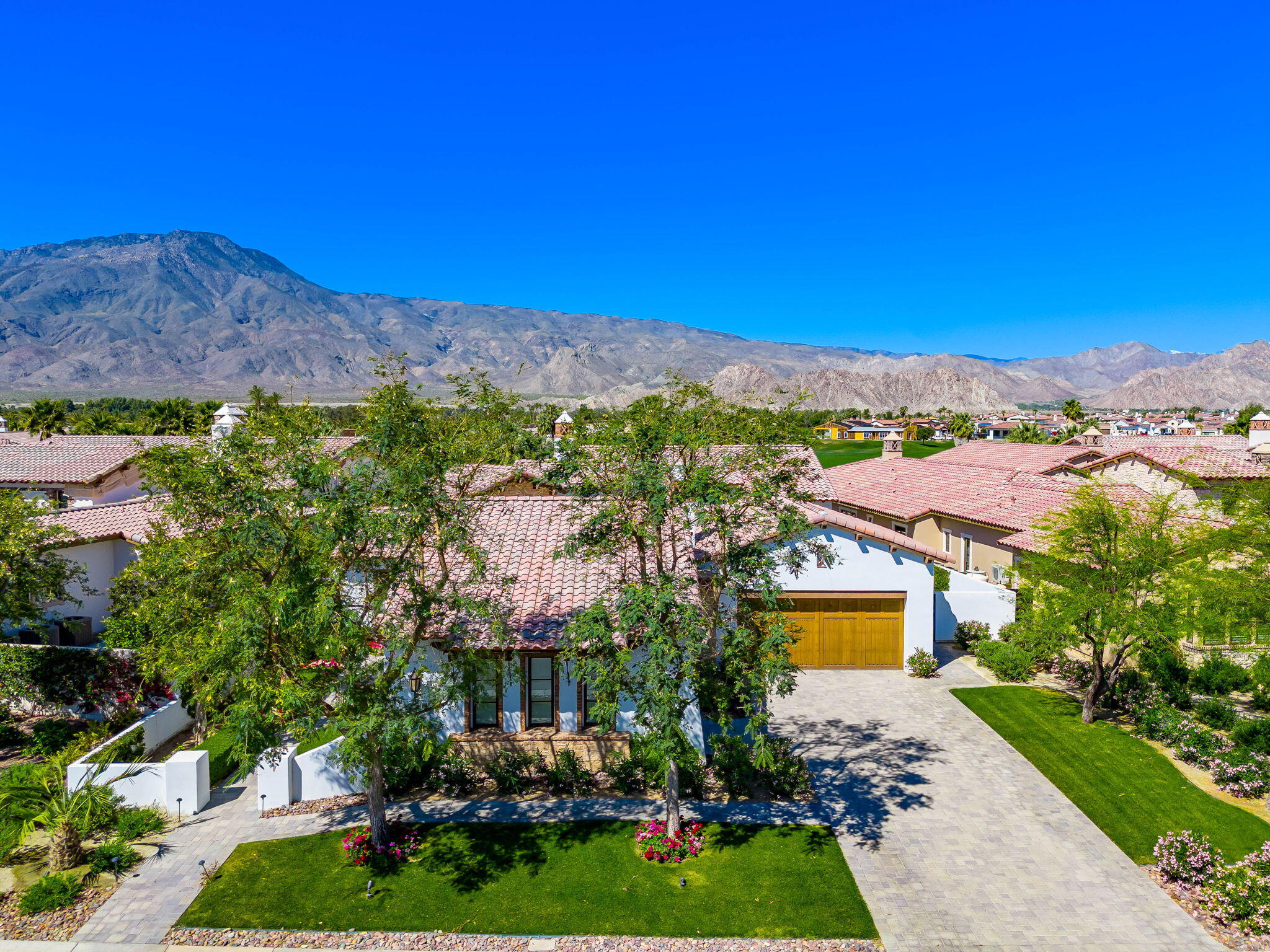 59805 Seville La Quinta, CA 92253 - Photo 7 of 61 1-web-or-mls-GG_Seville_OPMG_0424_001
