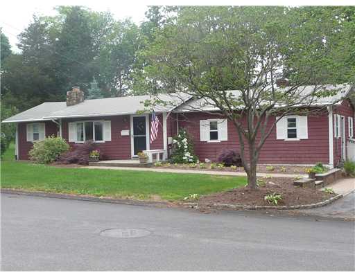 21 Ridge Road East Greenwich, RI 02818 - Photo 1 of 10 Exterior Front.