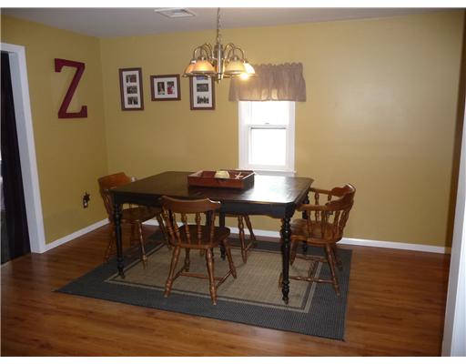 21 Ridge Road East Greenwich, RI 02818 - Photo 7 of 10 Other. dining area