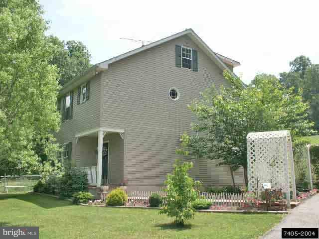 17389 Brose Road New Freedom, PA 17349 - Photo 1 of 9 Gallery Image 1