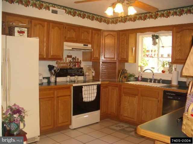 17389 Brose Road New Freedom, PA 17349 - Photo 2 of 9 Gallery Image 2