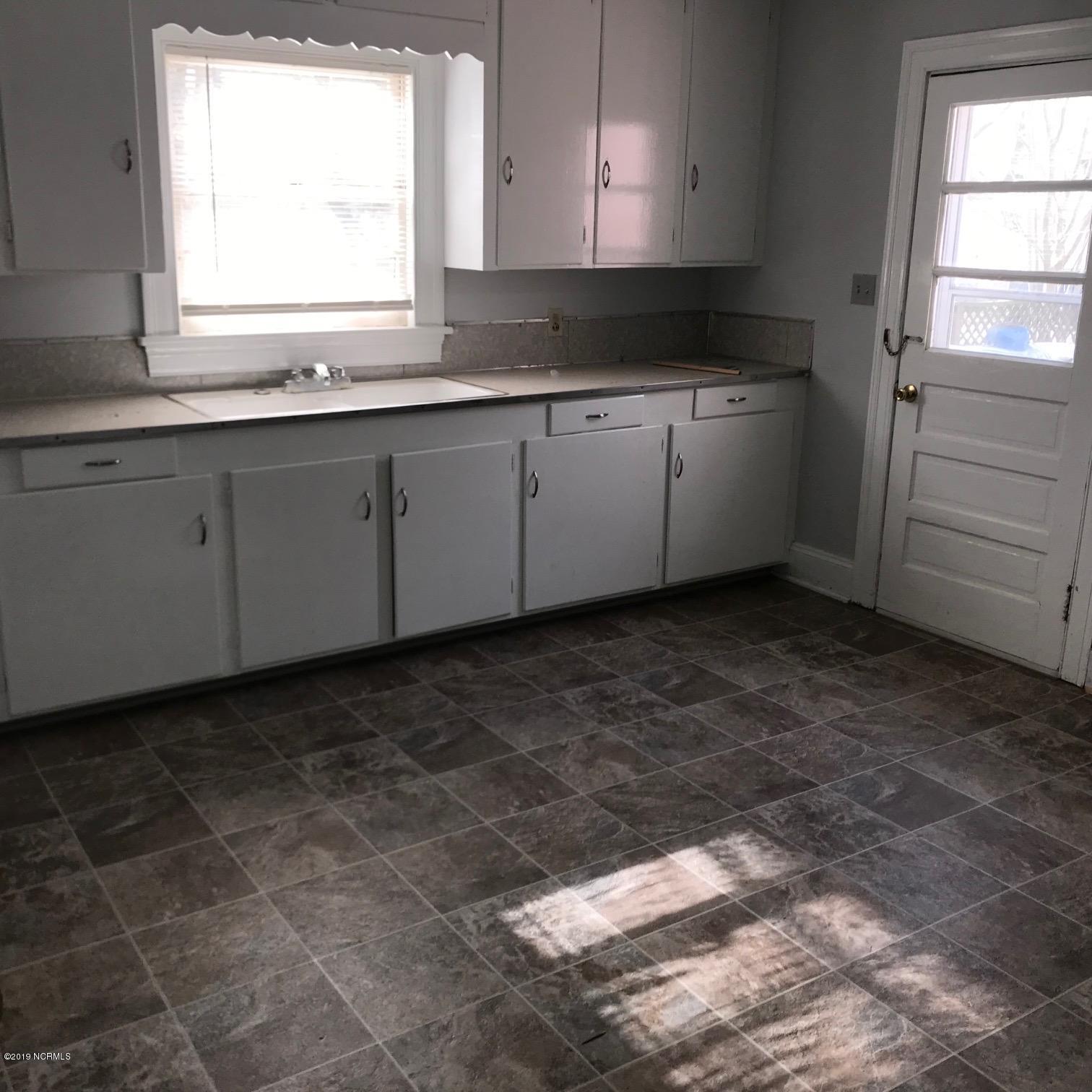 360 East 3rd Street Ayden, NC 28513 - Photo 11 of 11 360LAUNDRY - Copy