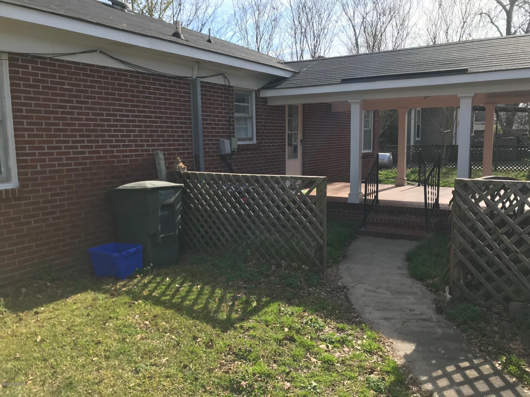 360 East 3rd Street Ayden, NC 28513 - Photo 2 of 11 360Ayden