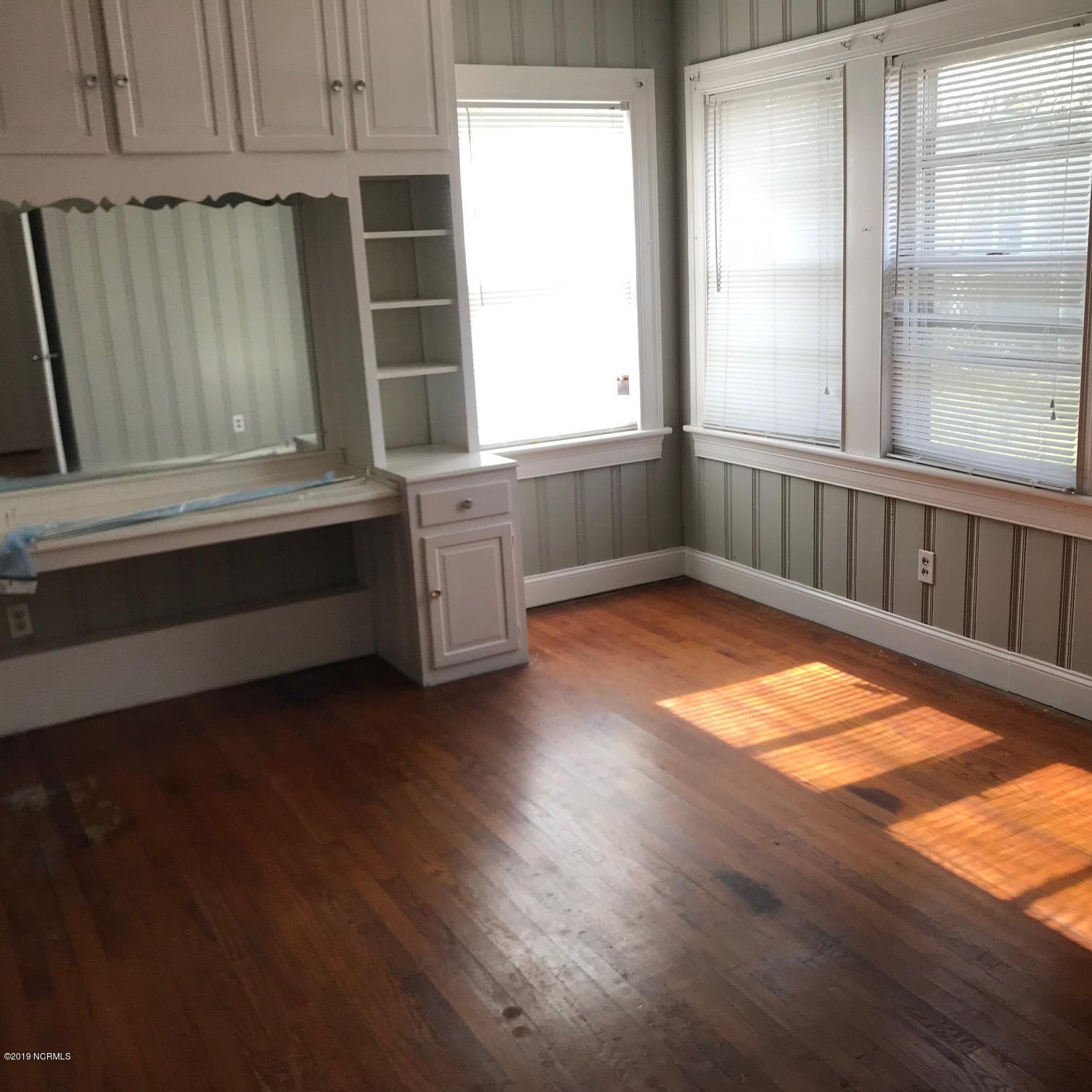 360 East 3rd Street Ayden, NC 28513 - Photo 4 of 11 360BR3
