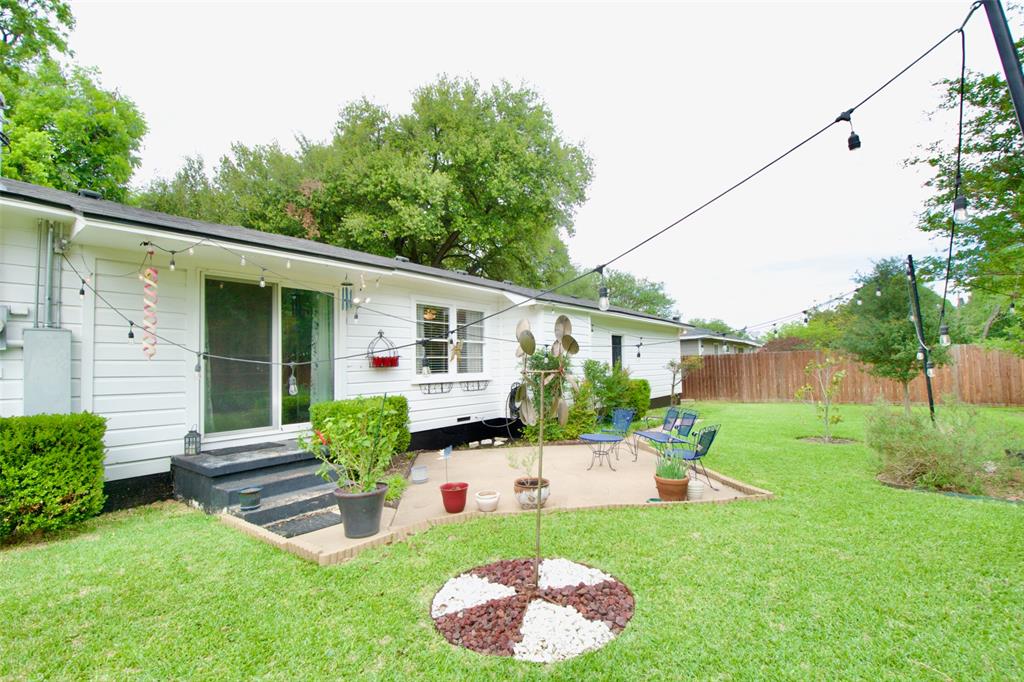 1307 North 65th Street Waco, TX 76710 - Photo 34 of 35 a front view of a house with a yard