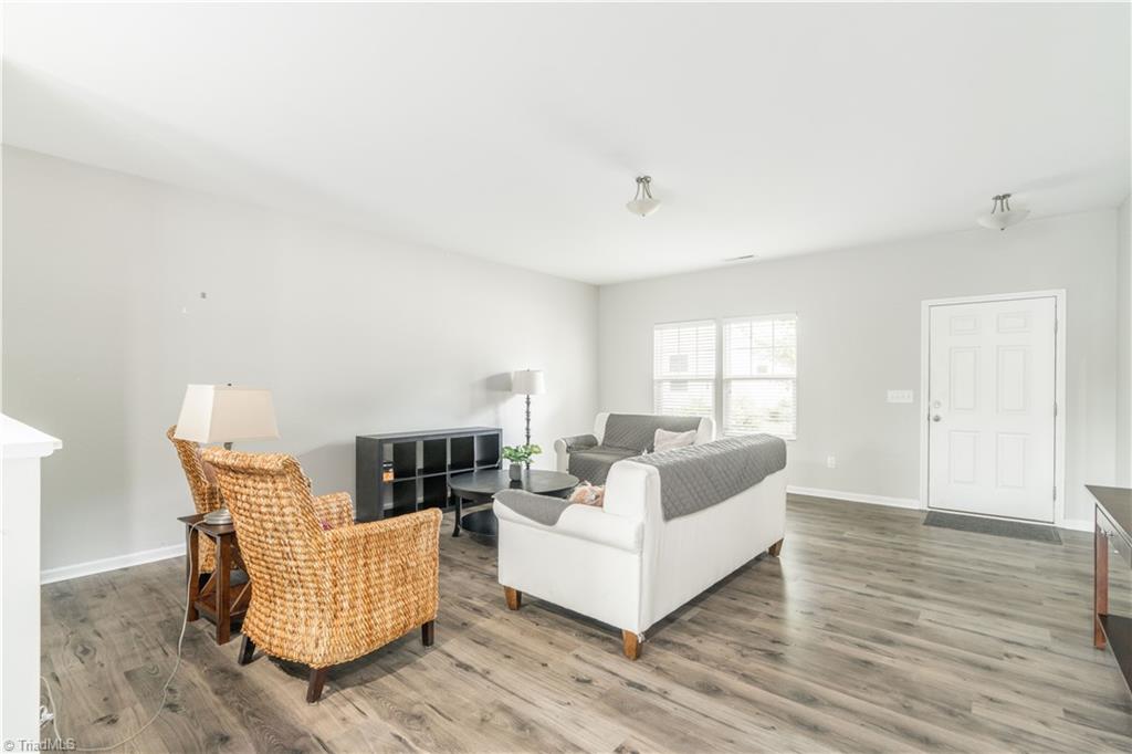 789 Polo Road Winston-Salem, NC 27106 - Photo 4 of 30 Gallery Image 4