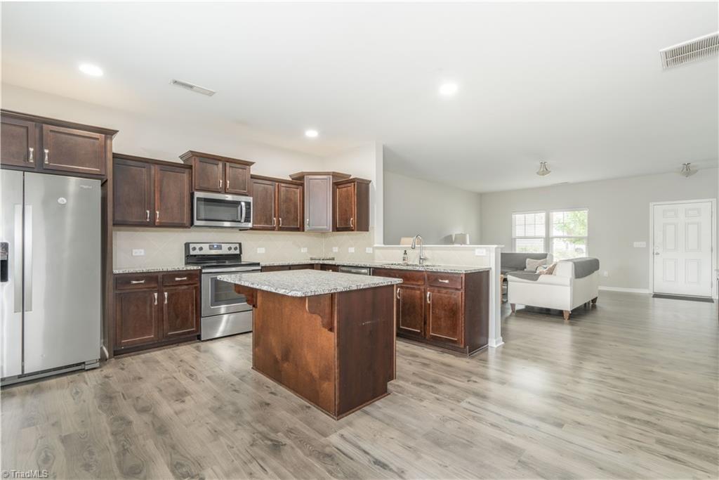 789 Polo Road Winston-Salem, NC 27106 - Photo 8 of 30 Gallery Image 8