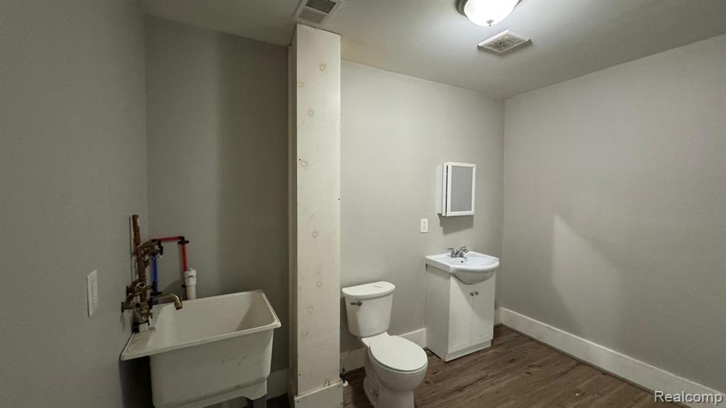 253 Beechwood Street River Rouge, MI 48218 - Photo 21 of 25