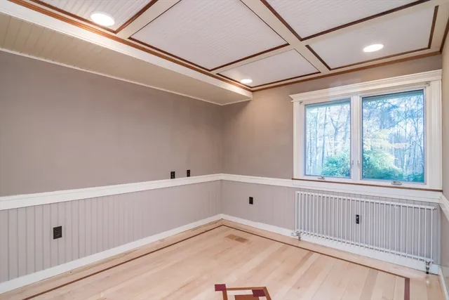 $875,000 | 29 Rattle Hill Road, Southampton, MA 01073