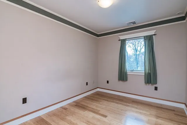 $875,000 | 29 Rattle Hill Road, Southampton, MA 01073