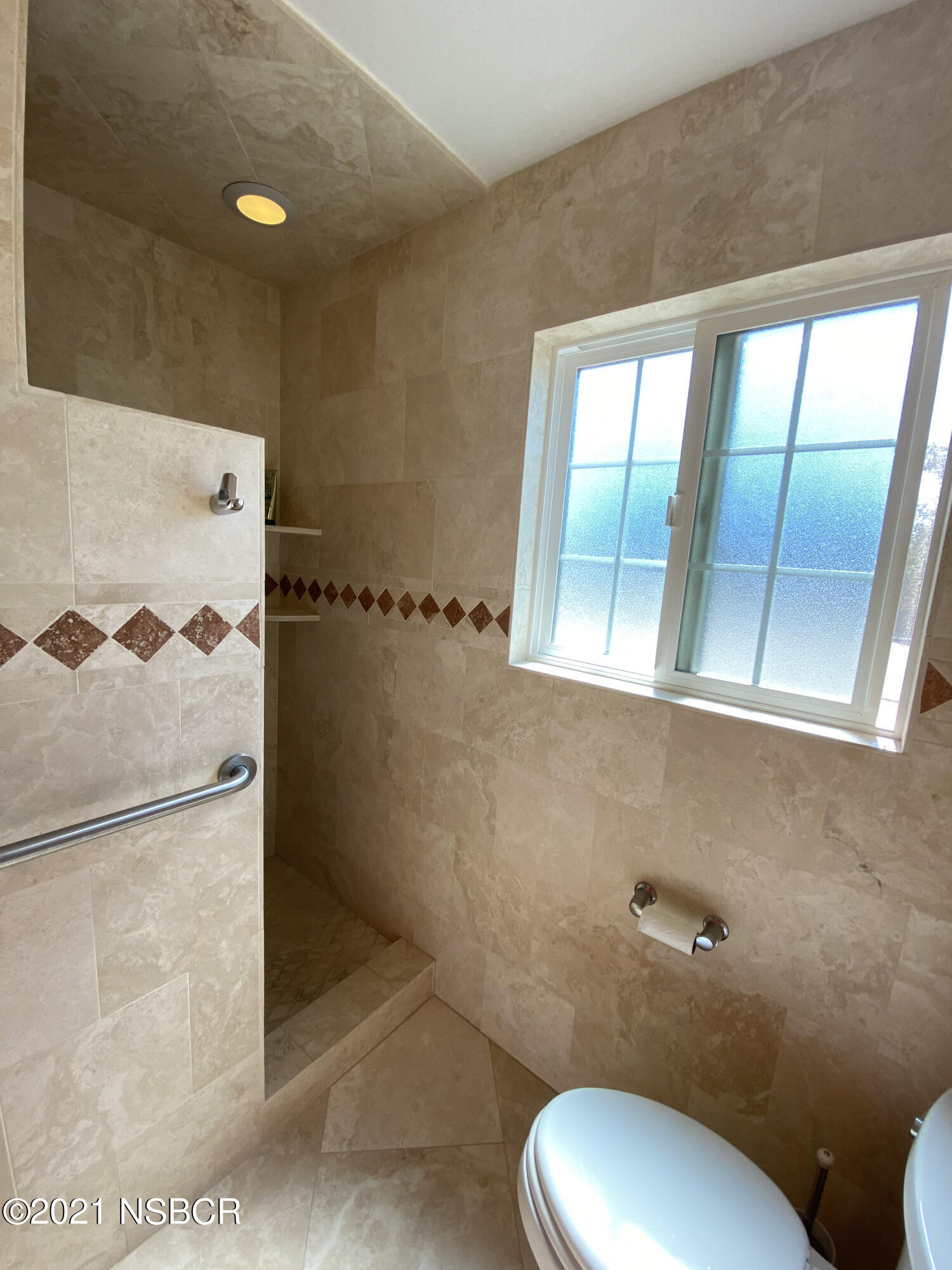 4071 Club House Road Lompoc, CA 93436 - Photo 33 of 59 Main Bath to Shower