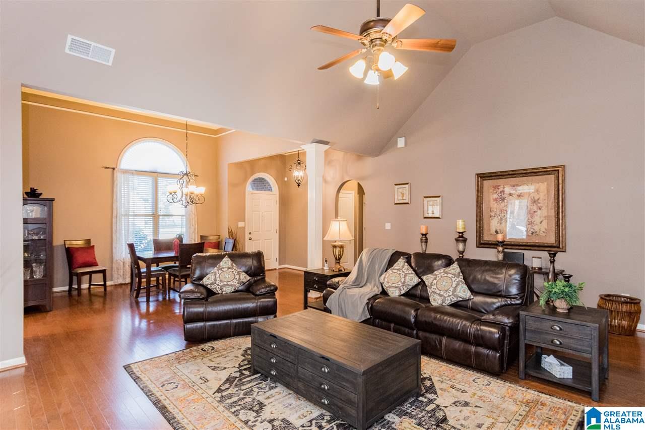 5353 Creekside Loop Birmingham, AL 35244 - Photo 6 of 34