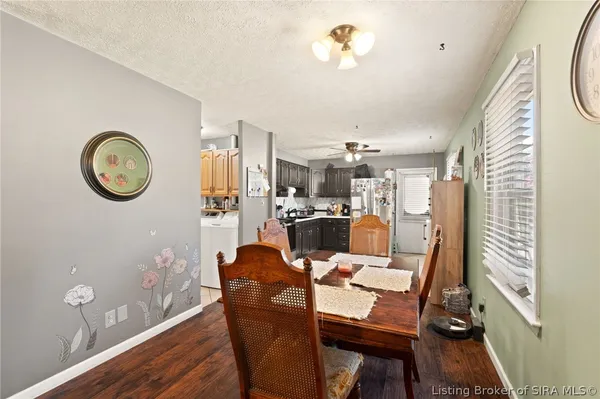 $214,900 | 812 Springdale Drive, Jeffersonville, IN 47130