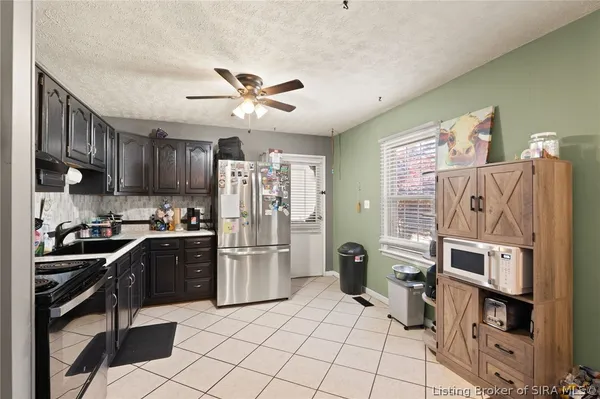 $214,900 | 812 Springdale Drive, Jeffersonville, IN 47130