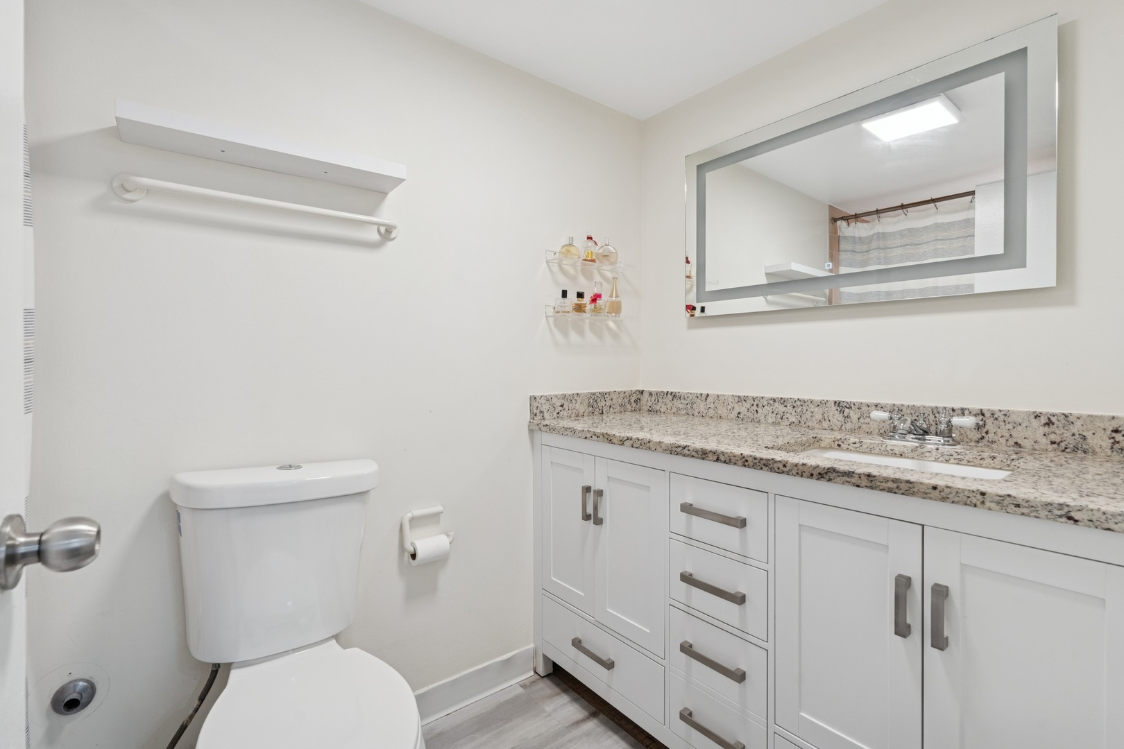 3110 North Sheridan Road, Unit 801 Chicago, IL 60657 - Photo 10 of 12 Gallery Image 10