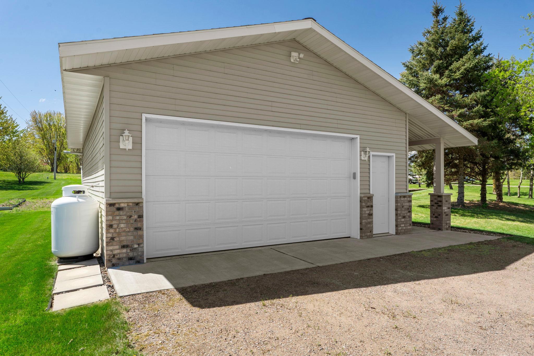5916 Galaxy Road St. Augusta, MN 56301 - Photo 11 of 79