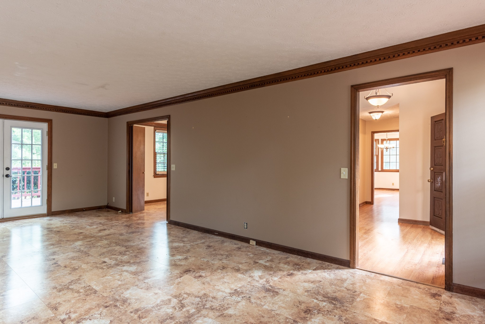 6948 Stone Creek Road Nashville, TN 37221 - Photo 16 of 37 an empty room with windows and closet