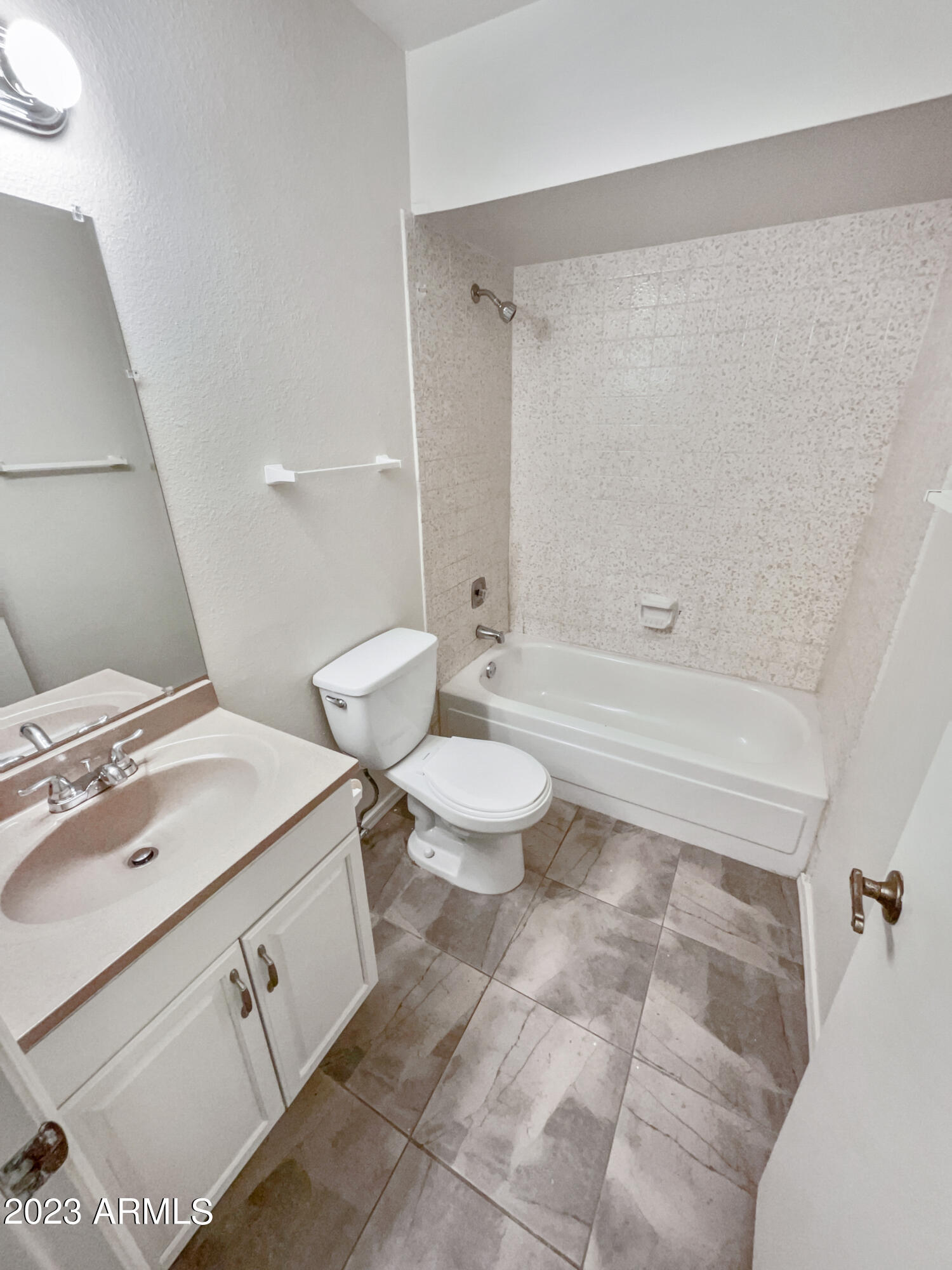 3921 West Altadena Avenue Phoenix, AZ 85029 - Photo 4 of 19 photo_16