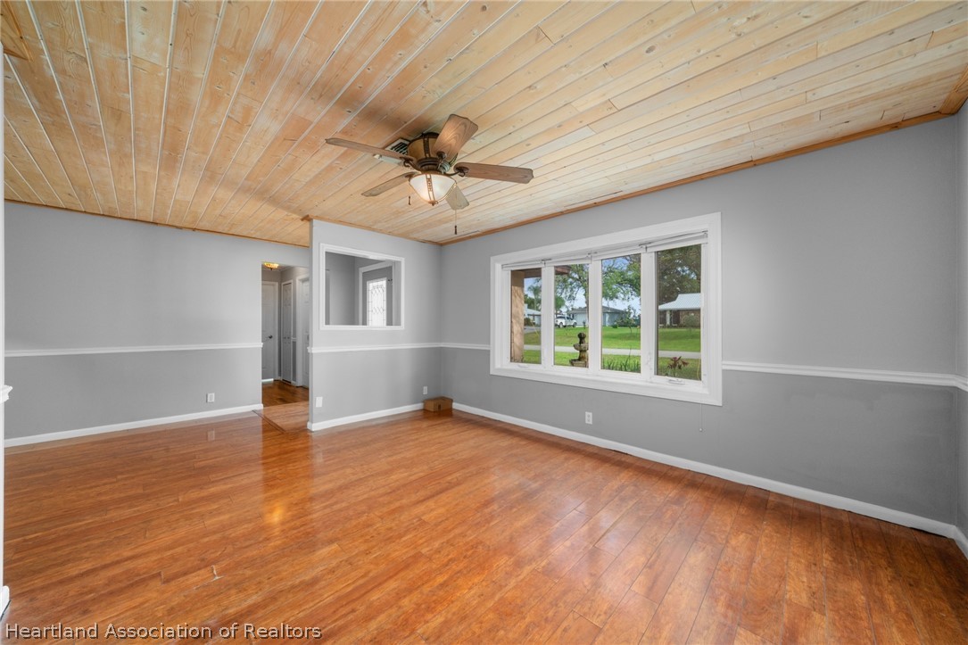 131 Tortoise Road Sebring, FL 33876 - Photo 4 of 35