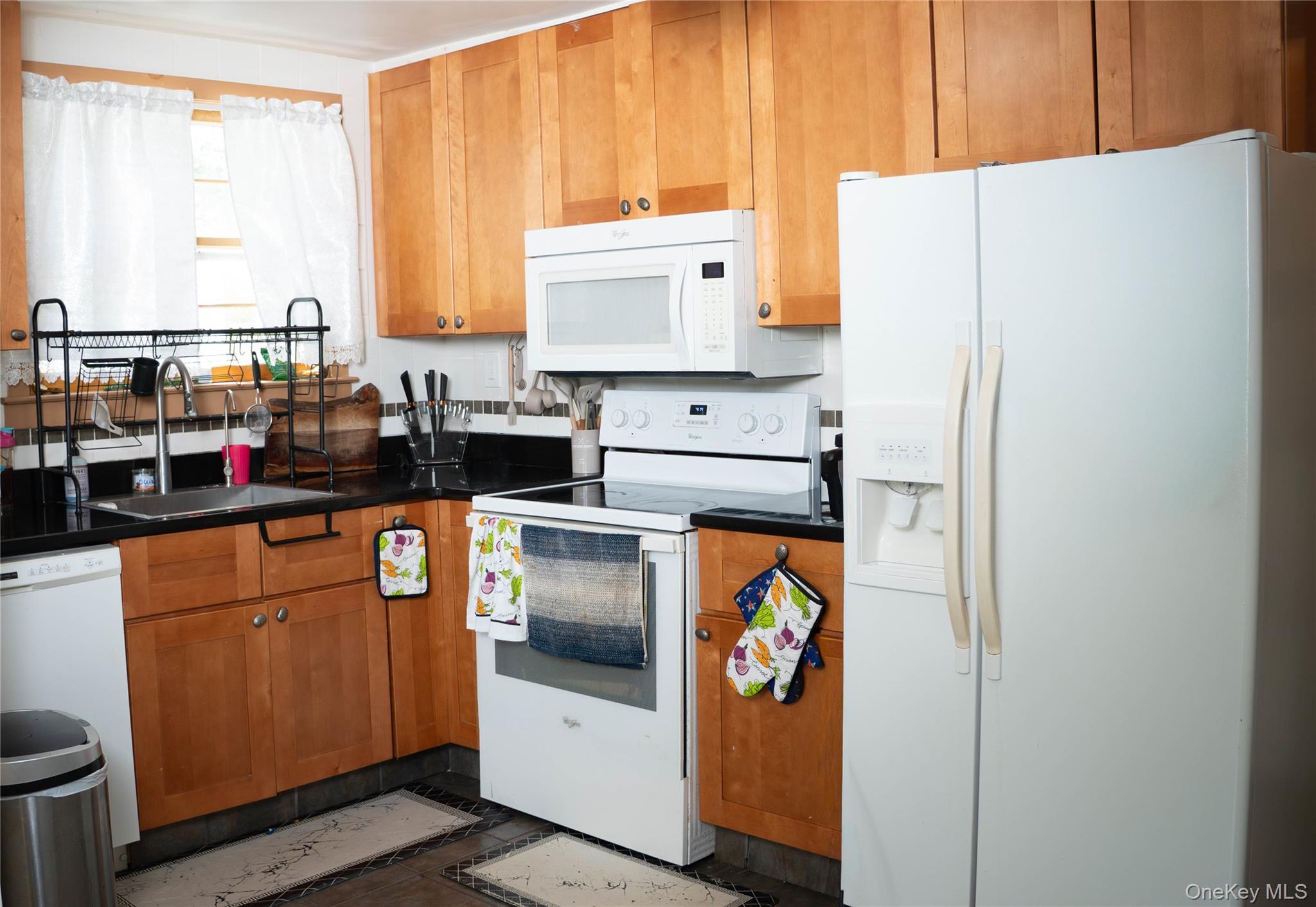 72 Johnson Street Lake Peekskill, NY 10537 - Photo 7 of 18