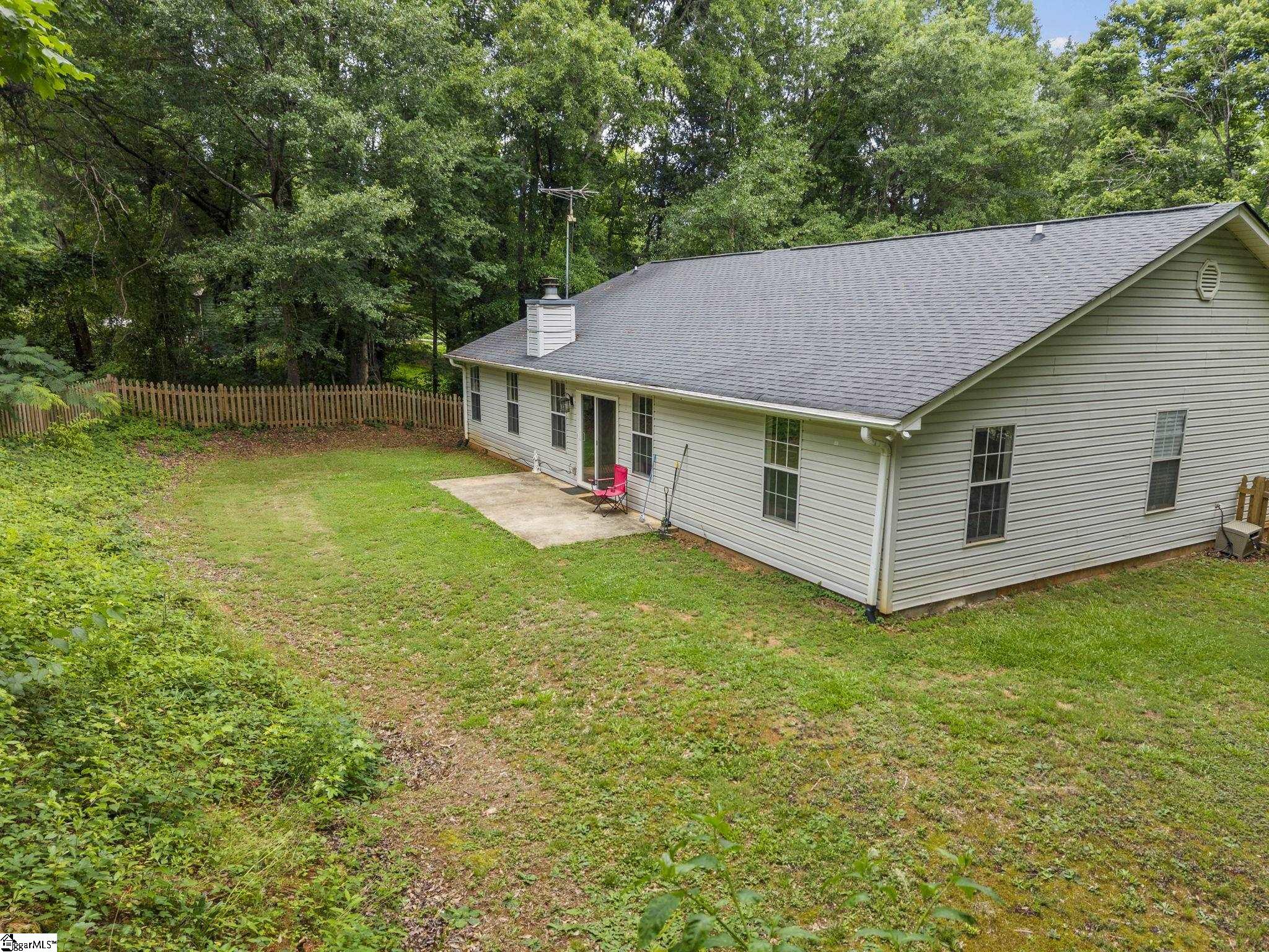 121 Confederate Lane Greer, SC 29651 - Photo 30 of 33