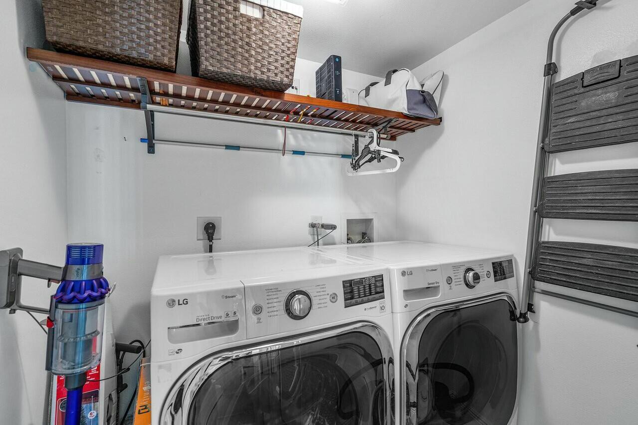 600 South Dixie Highway, Unit 331 West Palm Beach, FL 33401 - Photo 28 of 39 a utility room with dryer and washer