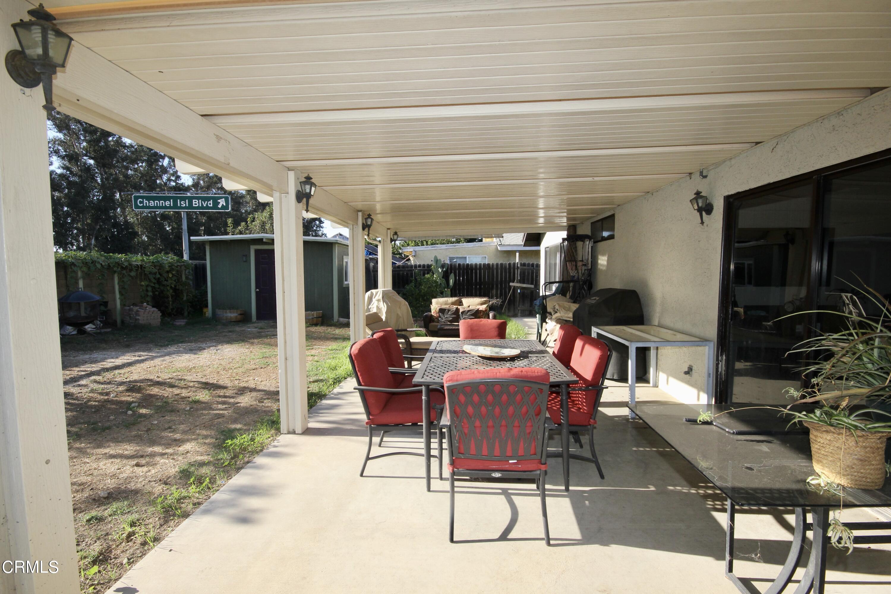1966 Sutter Place Oxnard, CA 93033 - Photo 15 of 19 a outdoor space with lots of tables and chairs