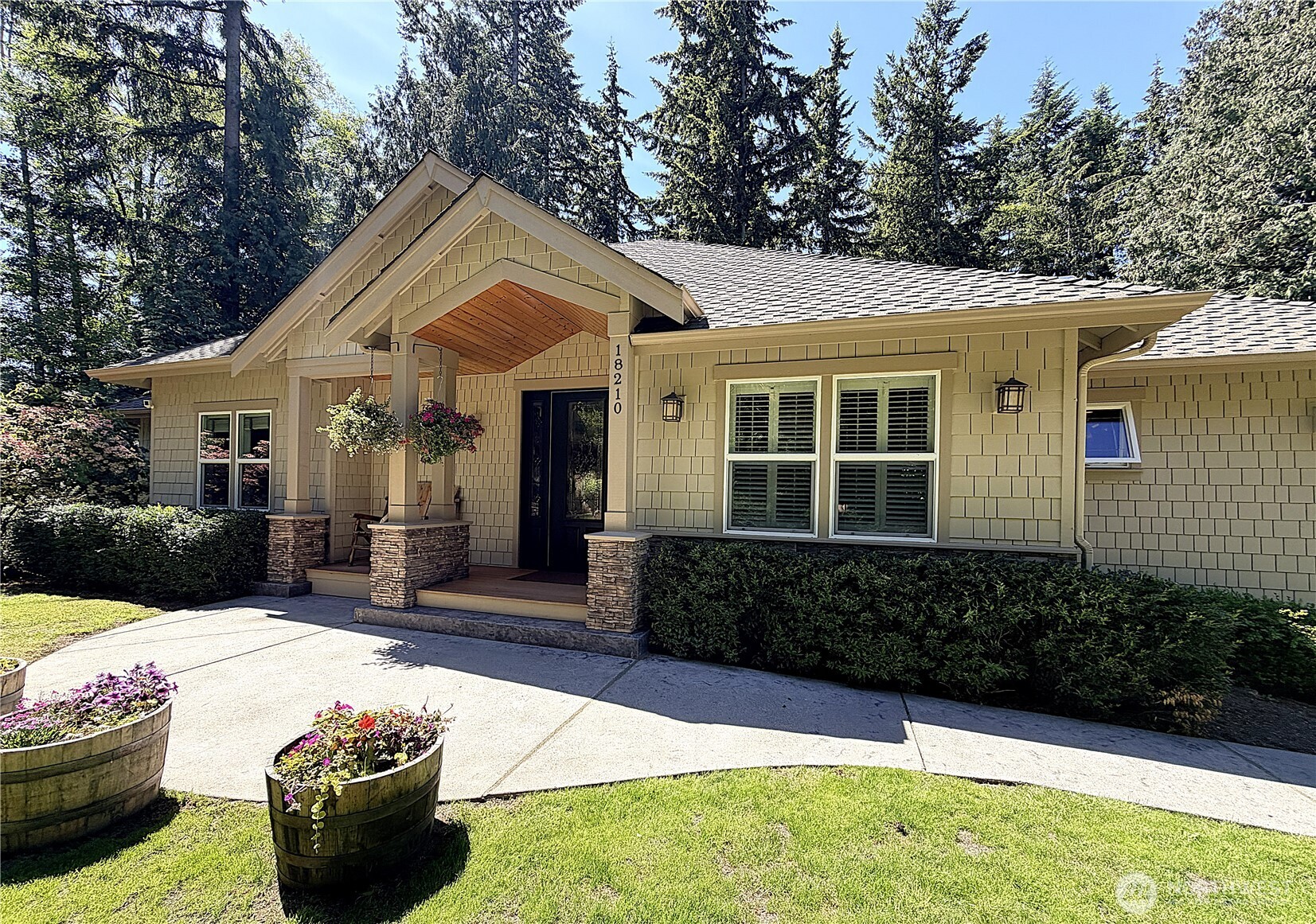 18210 Homeview Drive Edmonds, WA 98026 - Photo 1 of 34