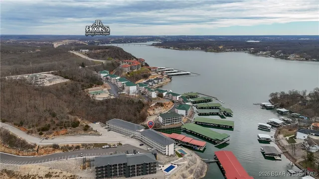 $389,000 | 305 Highland Shores Drive, Unit 3A, Lake Ozark, MO 65049