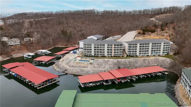$389,000 | 305 Highland Shores Drive, Unit 3A, Lake Ozark, MO 65049