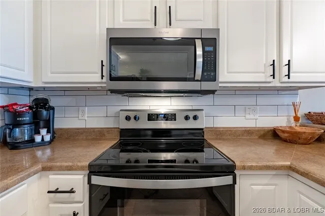 $389,000 | 305 Highland Shores Drive, Unit 3A, Lake Ozark, MO 65049