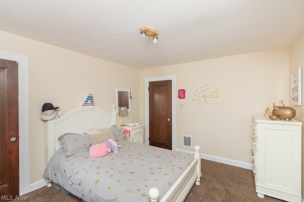 6137 Stanbury Road Parma, OH 44129 - Photo 19 of 26