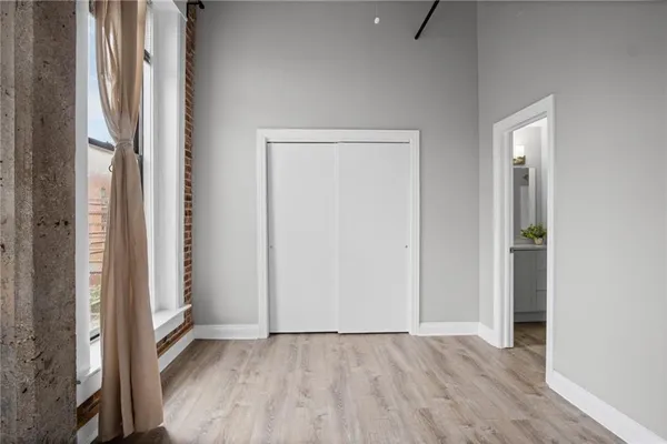 $349,000 | 113 West 5th Street, Unit 206, Kansas City, MO 64105