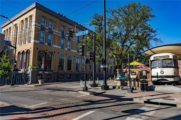 $349,000 | 113 West 5th Street, Unit 206, Kansas City, MO 64105
