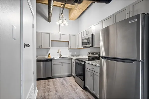 $349,000 | 113 West 5th Street, Unit 206, Kansas City, MO 64105