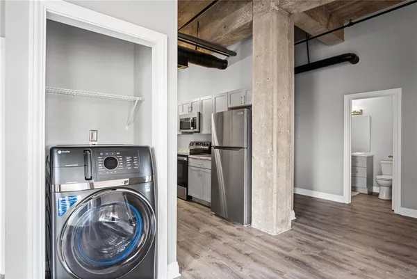 $349,000 | 113 West 5th Street, Unit 206, Kansas City, MO 64105