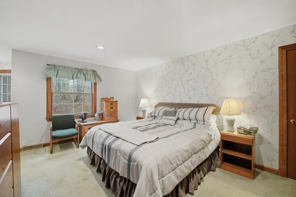 $725,000 | 41 Ashton Lane, South Hadley, MA 01075